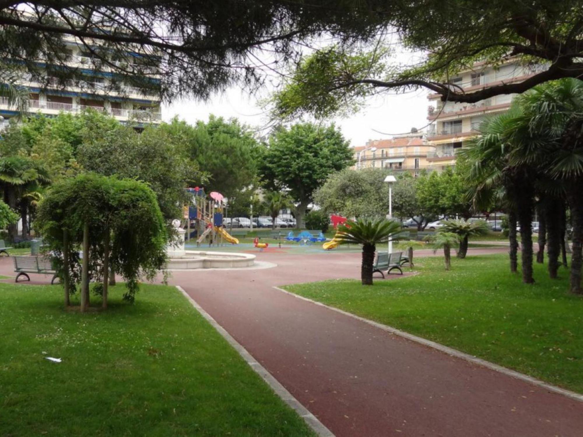 Appartement 2P Avec Piscine A 150 M Plage Proche Palais Cannes Buitenkant foto